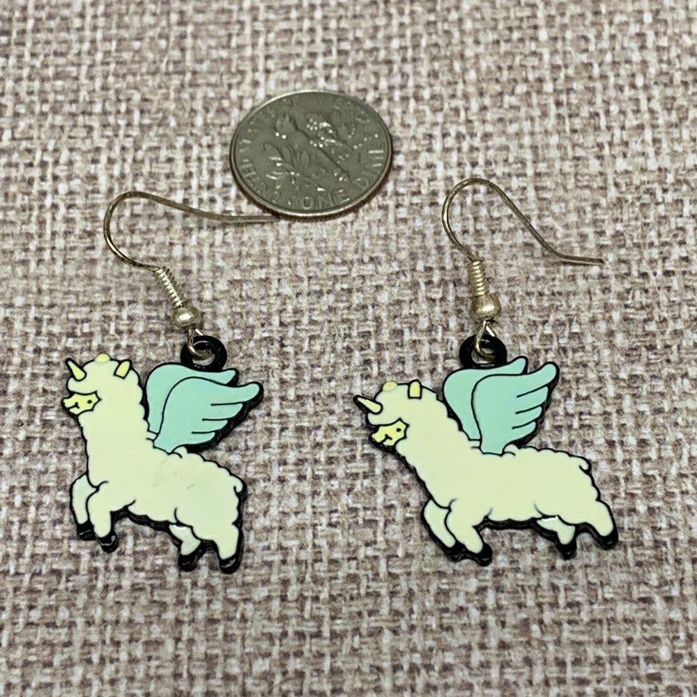 Kawaii Llamas With Wings Novelty Earrings‎